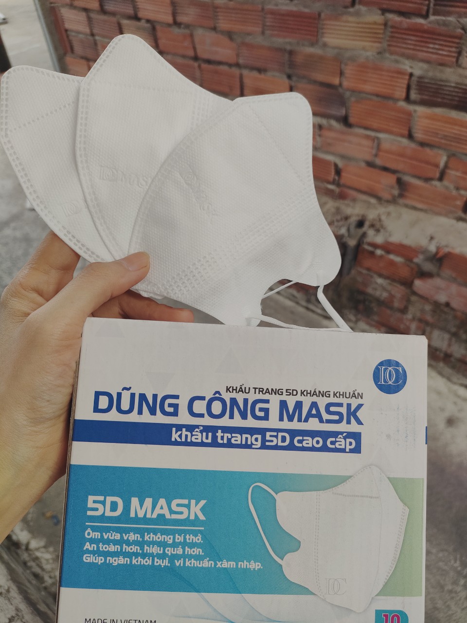 Thùng 200 chiếc khẩu trang 5D Dũng CÔng mịn đẹp