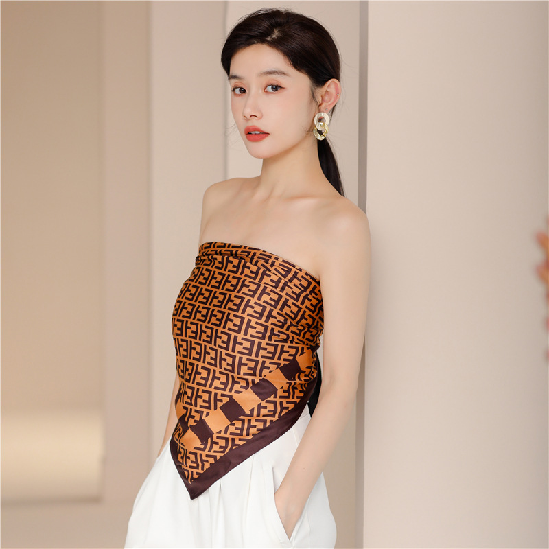 Khăn lụa vuông 90*90, khăn Bandana, Turban họa tiết sang trọng dùng làm yếm, quàng cổ...