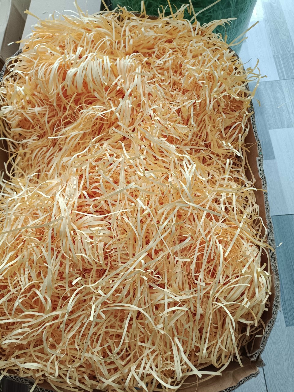 Giấy rơm lót hộp quà