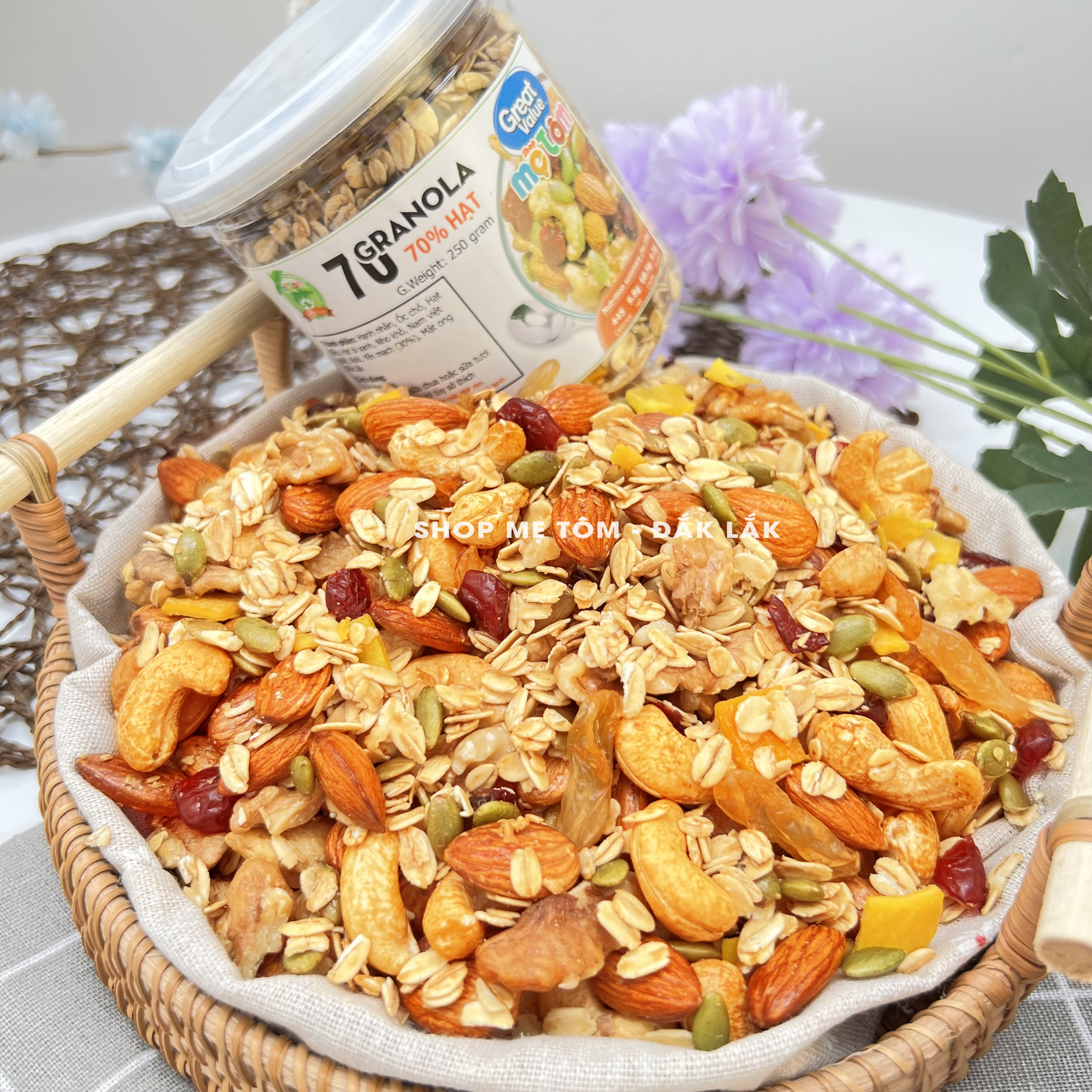 GRANOLA ĂN KIÊNG KHÔNG ĐƯỜN 70% HẠT VÀ 30%  YẾN MẠCH NƯỚNG MẬT ONG (NGŨ CỐC GIẢM CÂN - TĂNG CÂN CHO MỌI NGƯỜI) HẠT MIX NGON LOẠI 1