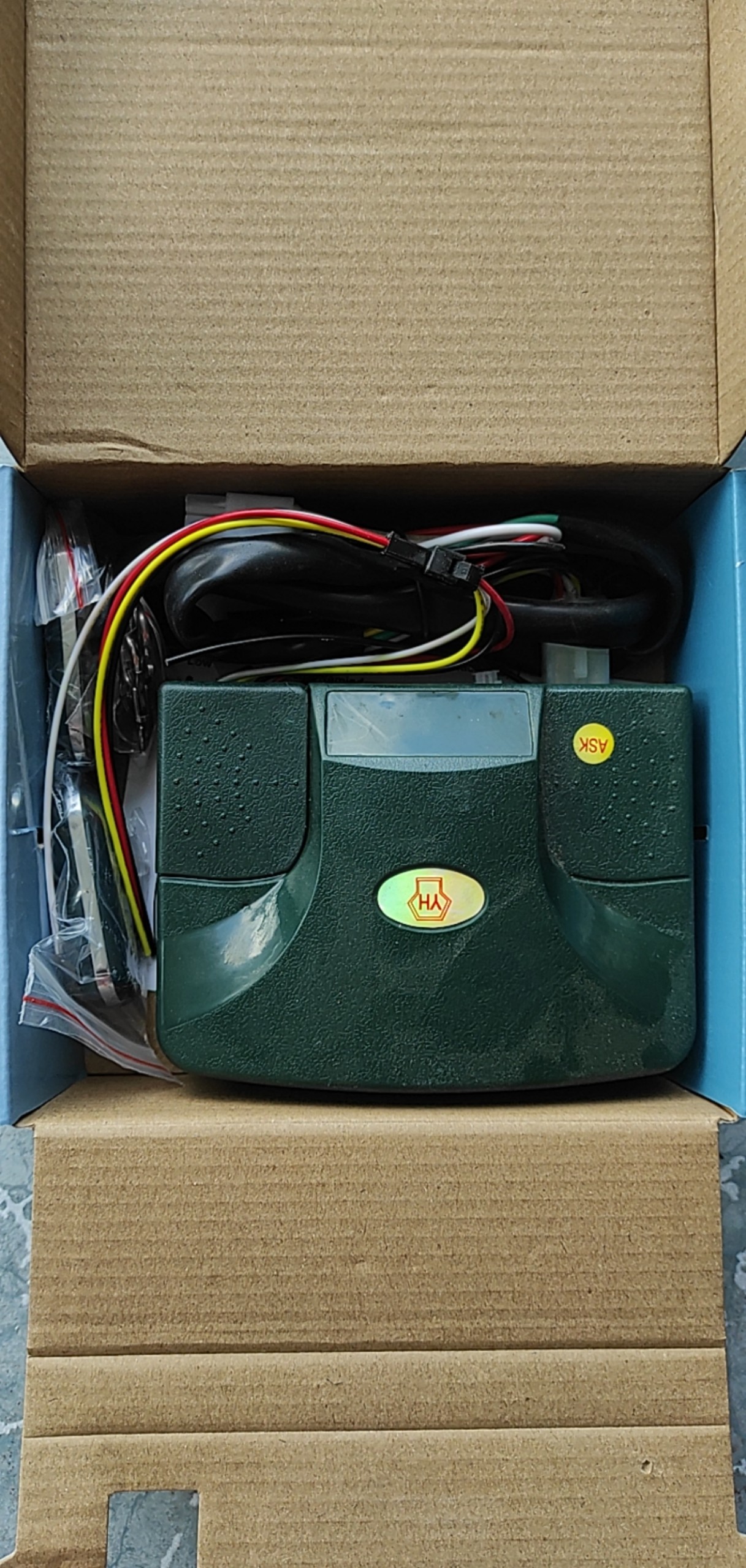 Bộ điều khiển cửa cuốn CH-YH 365 mhz mã nhảy chống sao chép