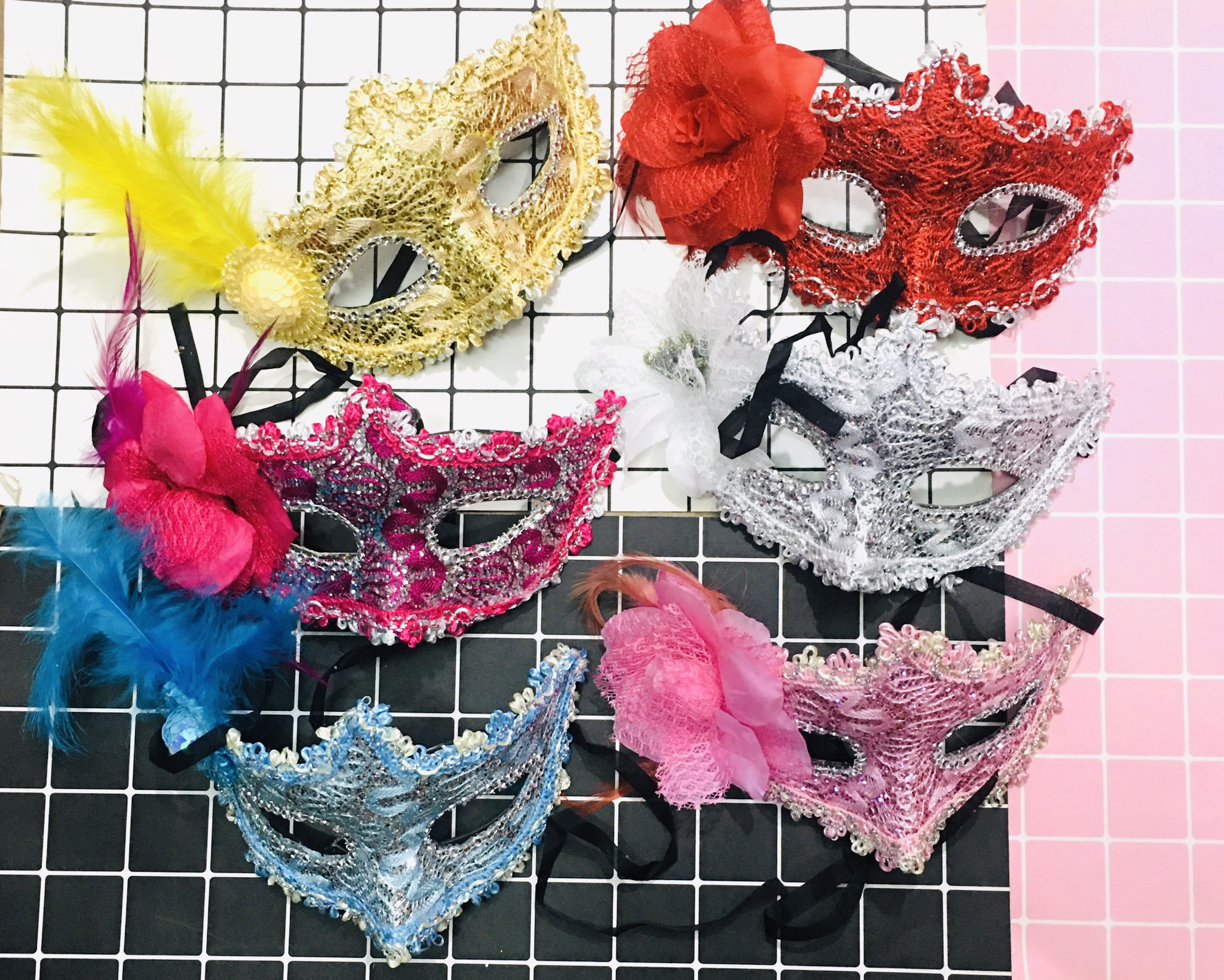 Mặt nạ hoá trang halloween nửa mặt hoa ren đẹp