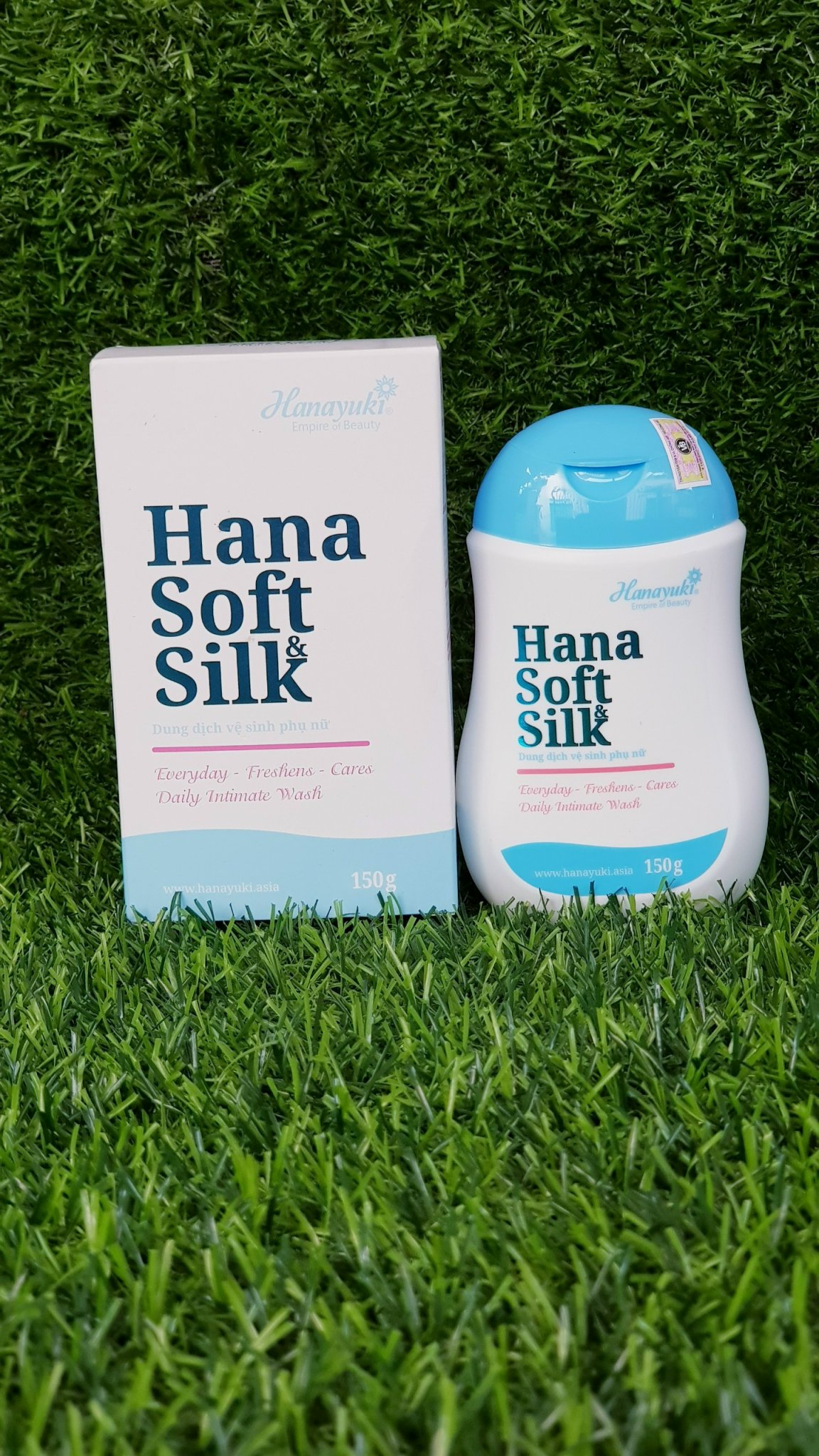 Dung dịch vệ sinh phụ nữ hana soft silk hanayuki 150g