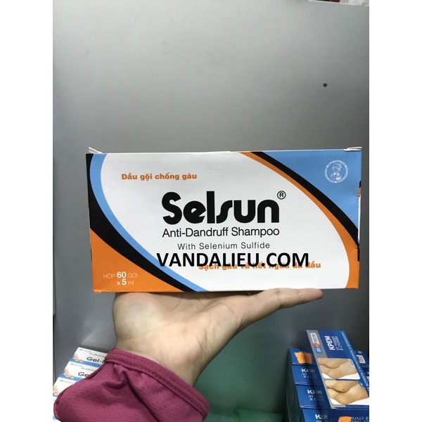 Sản phẩm selsun anti- dandruff shampoo with selenium sulfide