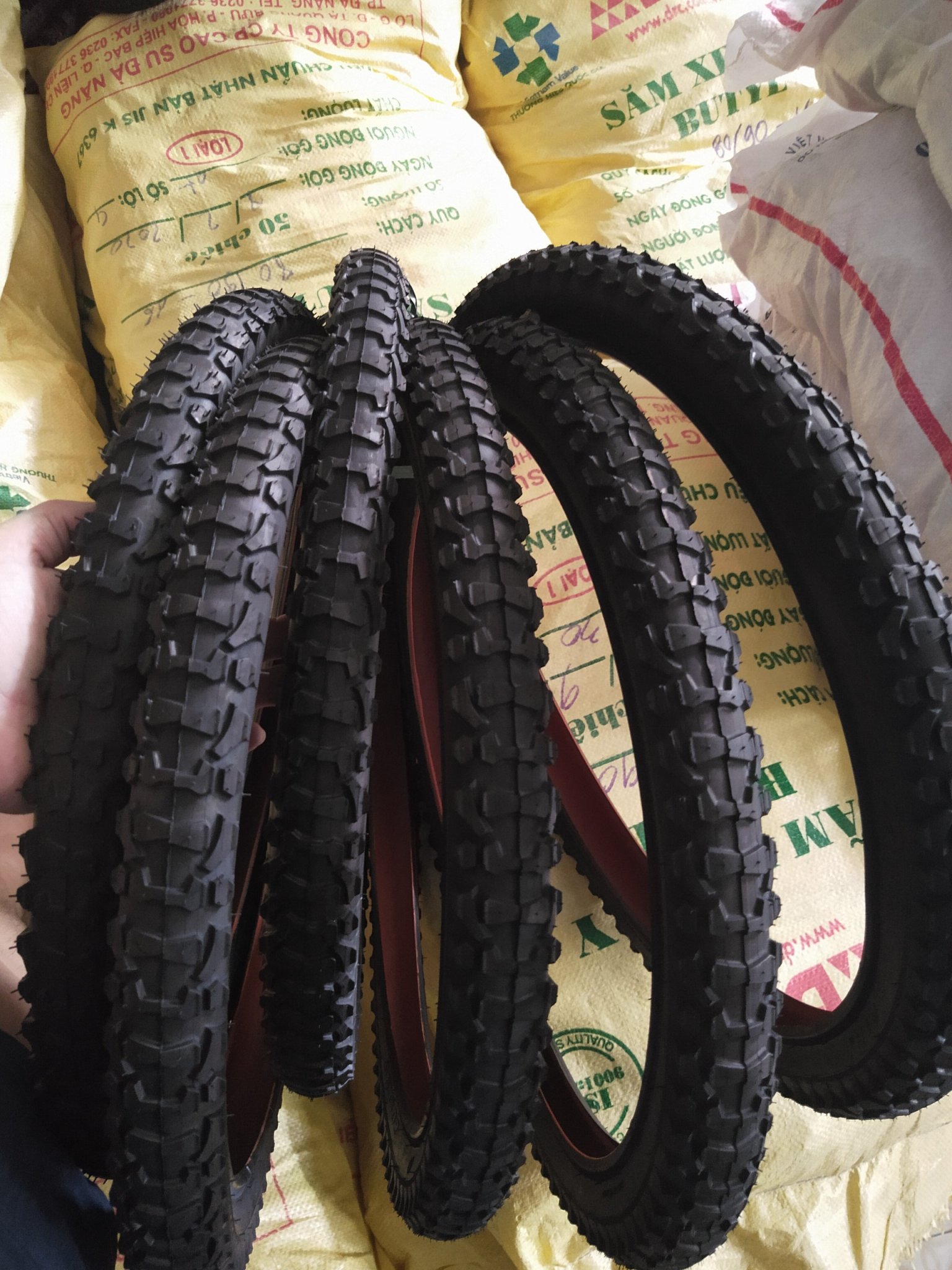 Vỏ Lốp Xe Đạp DRC 20 x 1.95