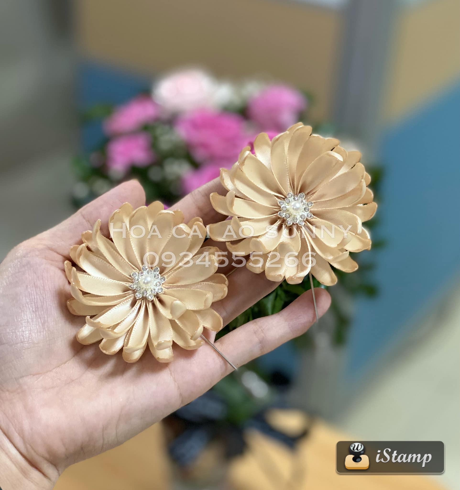 Hoa cài áo - hoa cúc cài áo nhiều màu