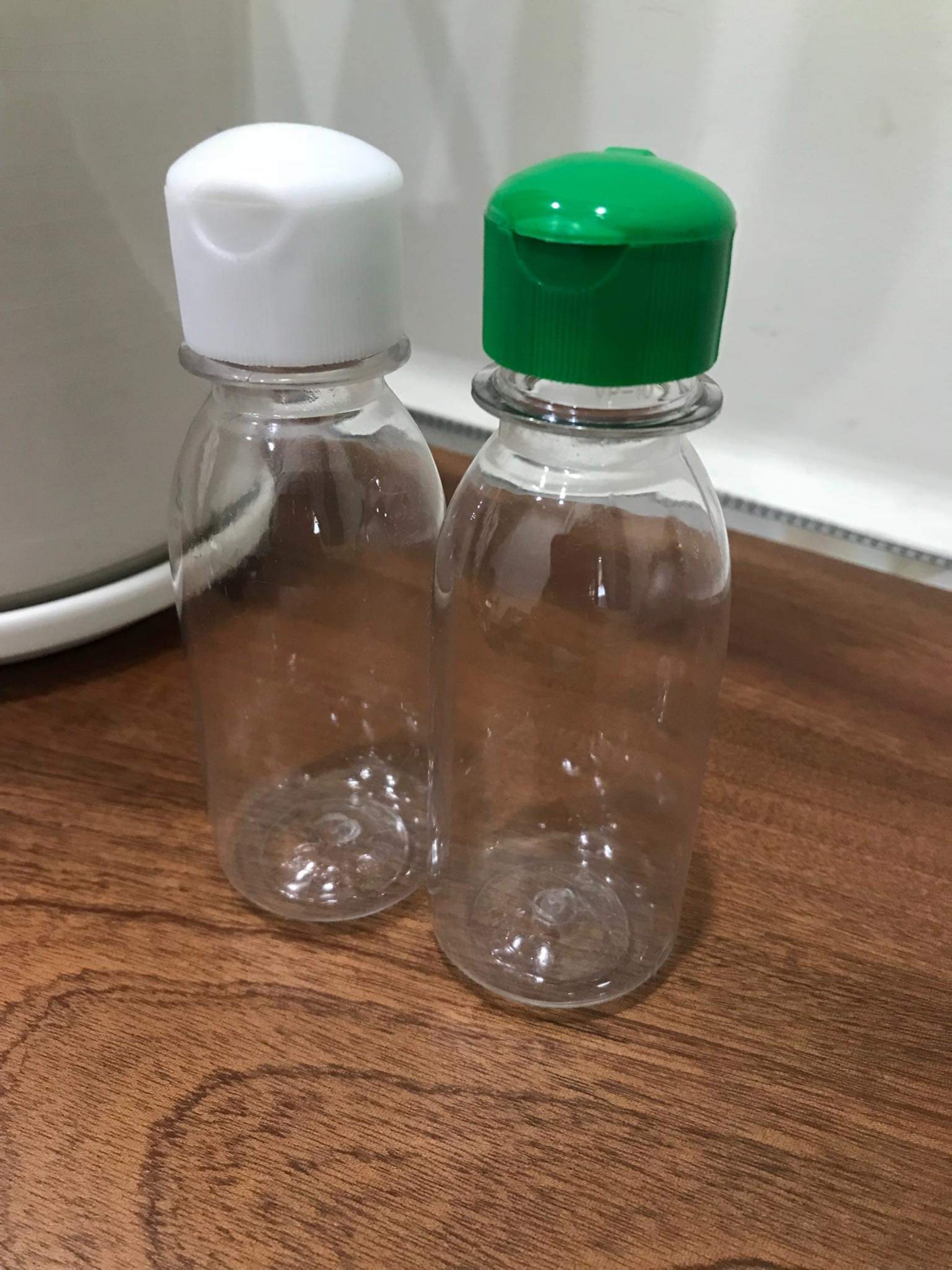 50 chai pet nắp bật trắng