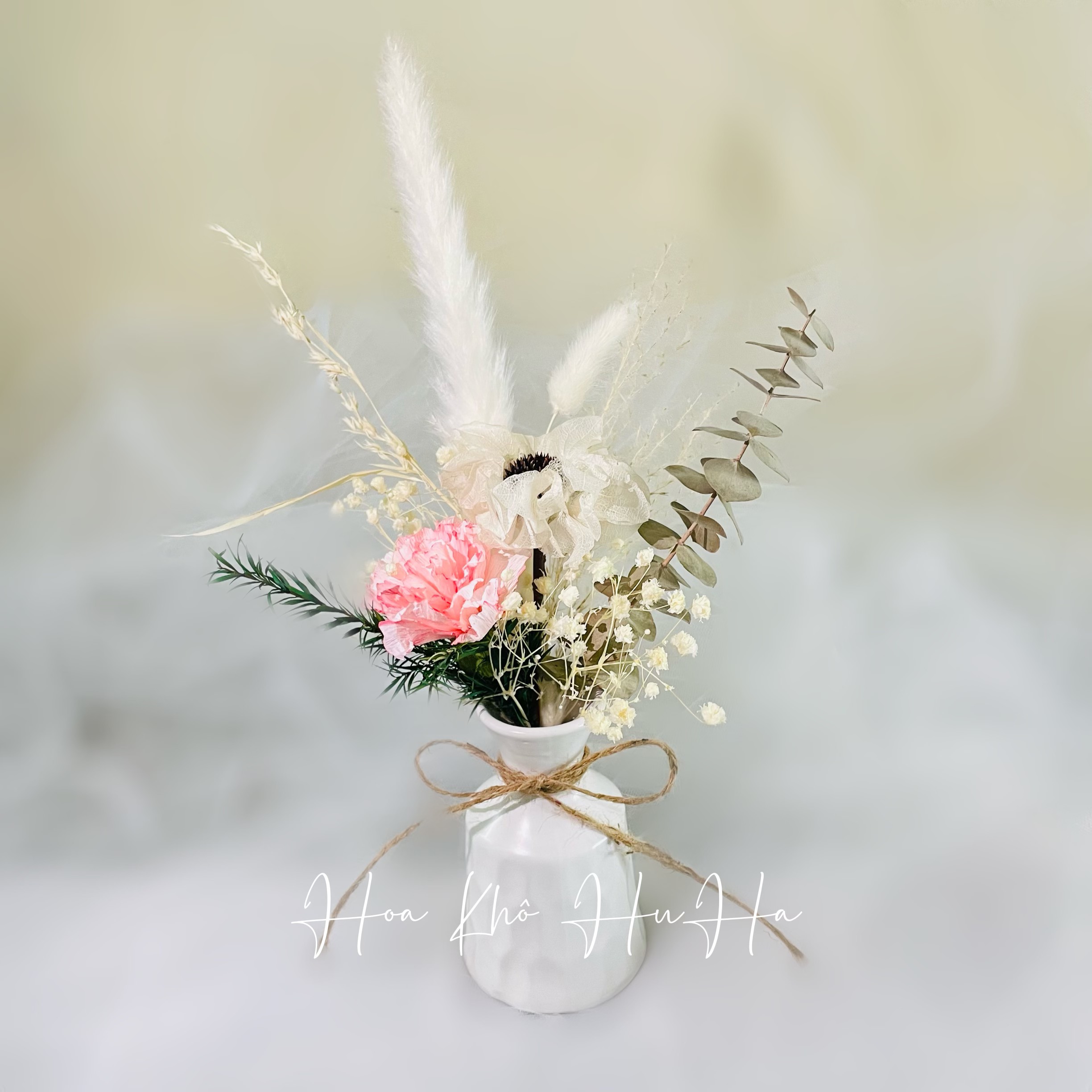 Lọ hoa khô cánh tiên mix nhiều loại hoa lá