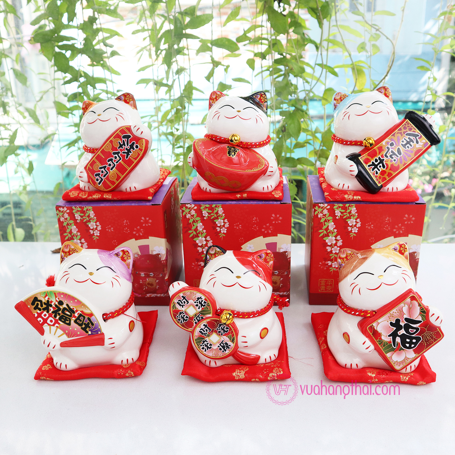 6 mẫu mèo thần tài, mèo may mắn Maneki Neko bằng sứ cao 11cm có ống heo - mang lại may mắn, tài lộc, phú quý cho gia chủ