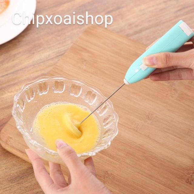 Dụng cụ đánh trứng tạo bọt chạy pin