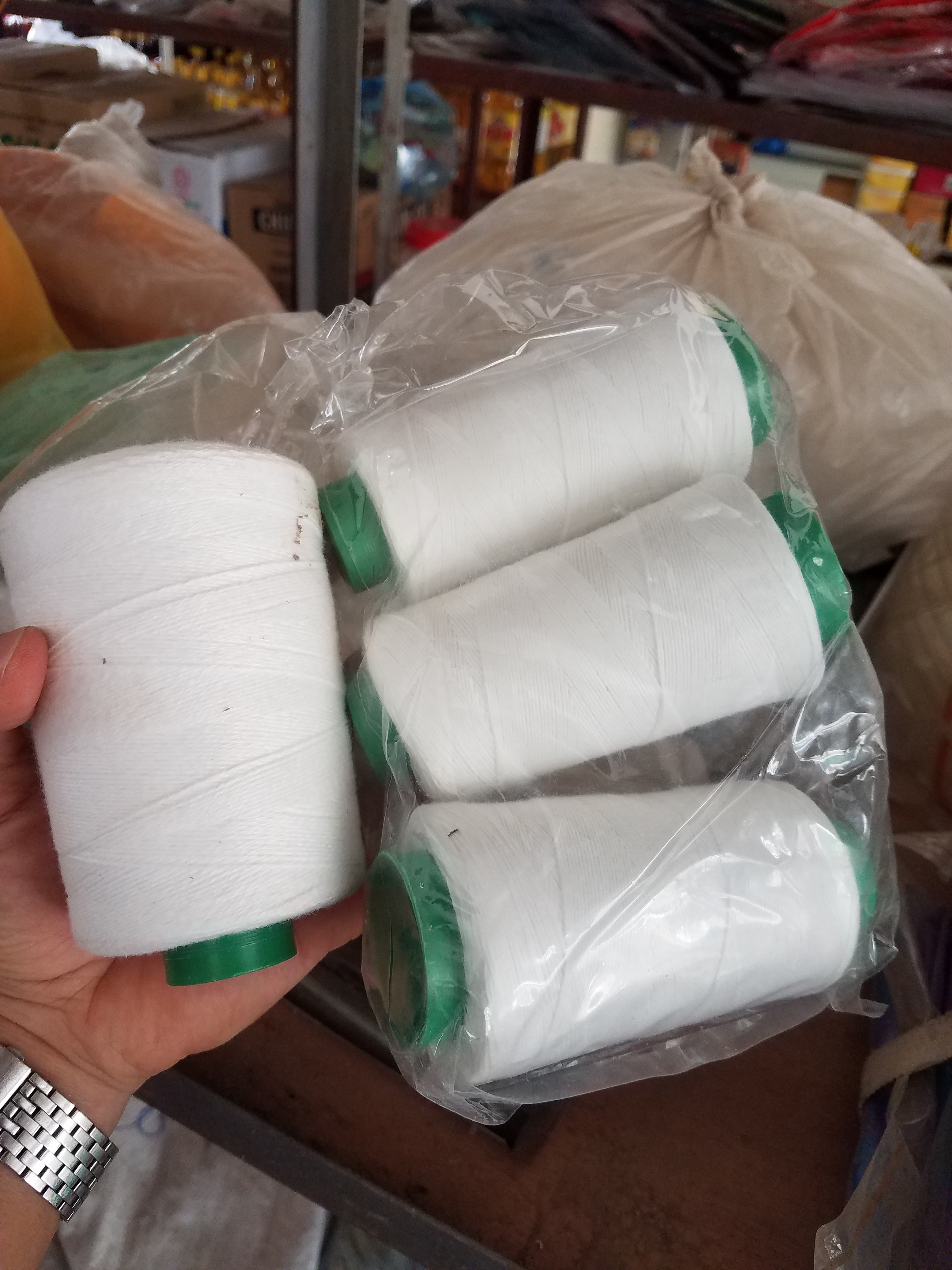 dây dù xây dựng hoặc thả diều