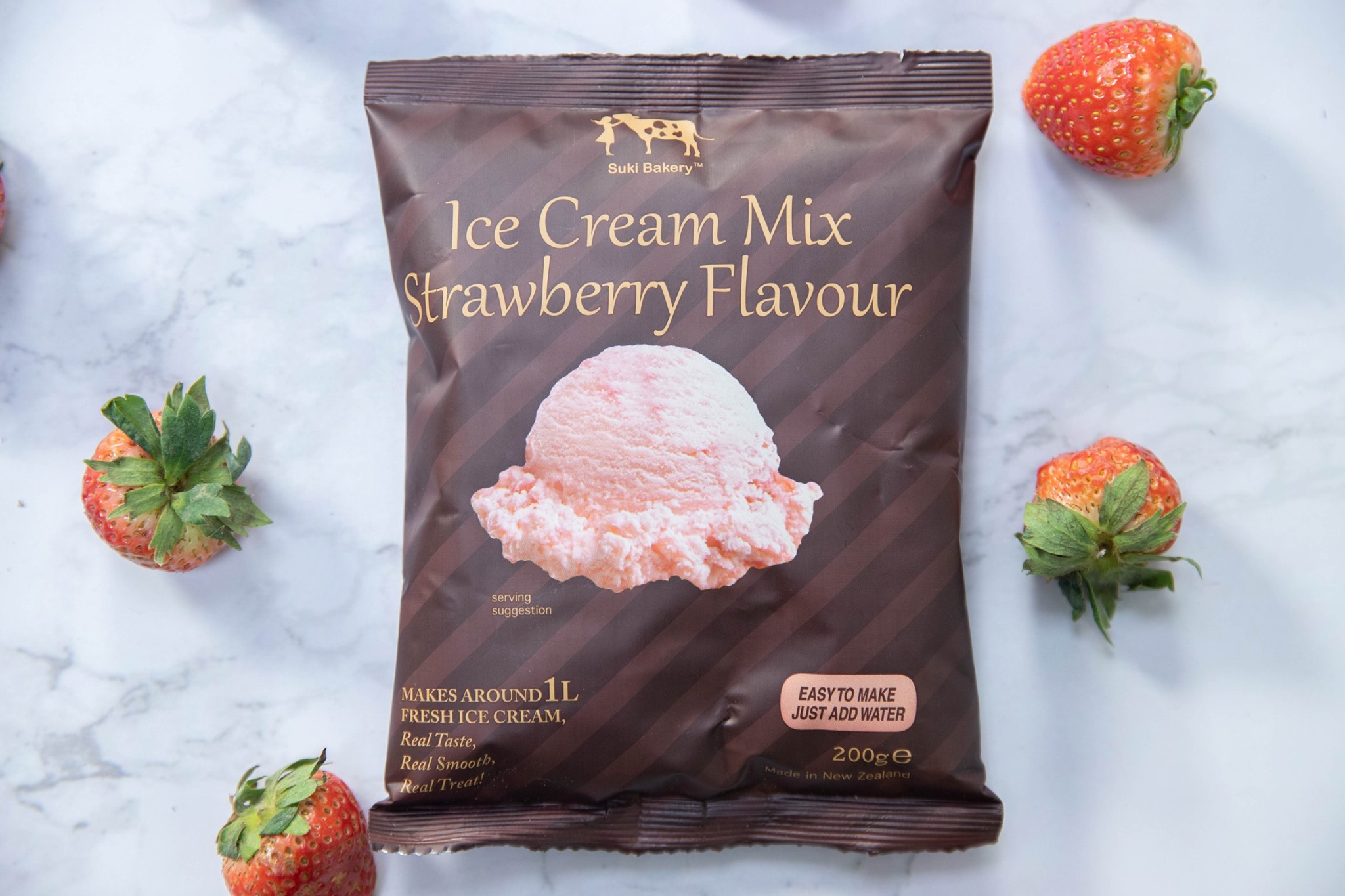 Bột làm kem Hương dâu Strawberry Zew Zealand - Suki Bakery