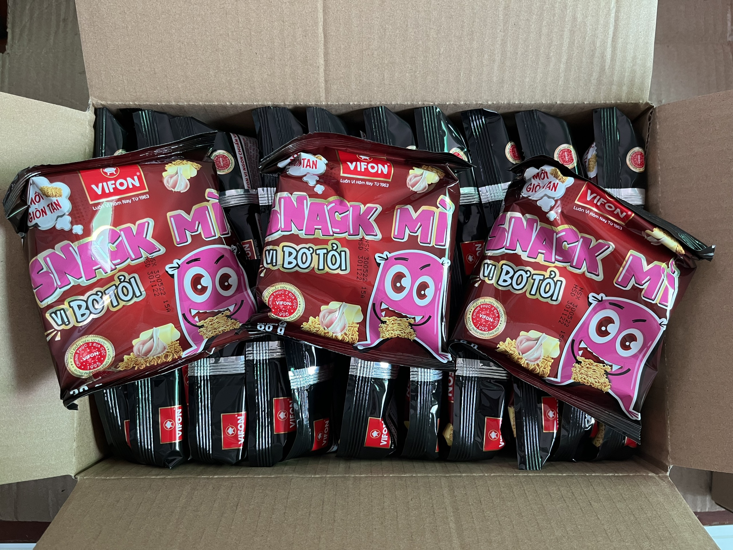 12 gói Snack mì vị bơ tỏi 30g Vifon