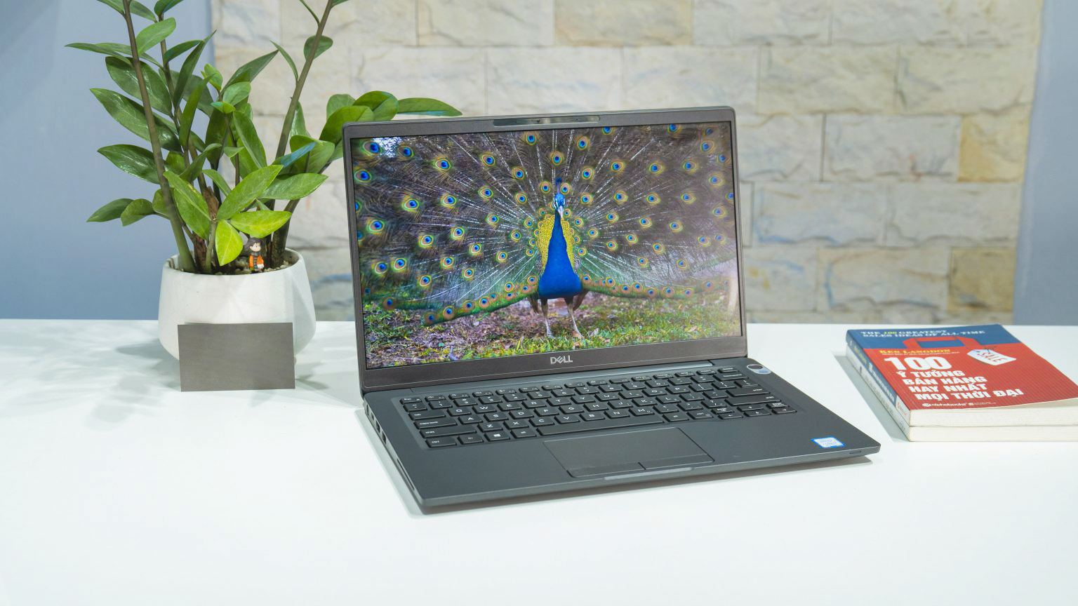 Dell latitude 7400, laptop văn phòng mỏng nhẹ, i7-8665u, ram 8g, ssd 240g, vga intel uhd 620, màn 14 full hd ips
