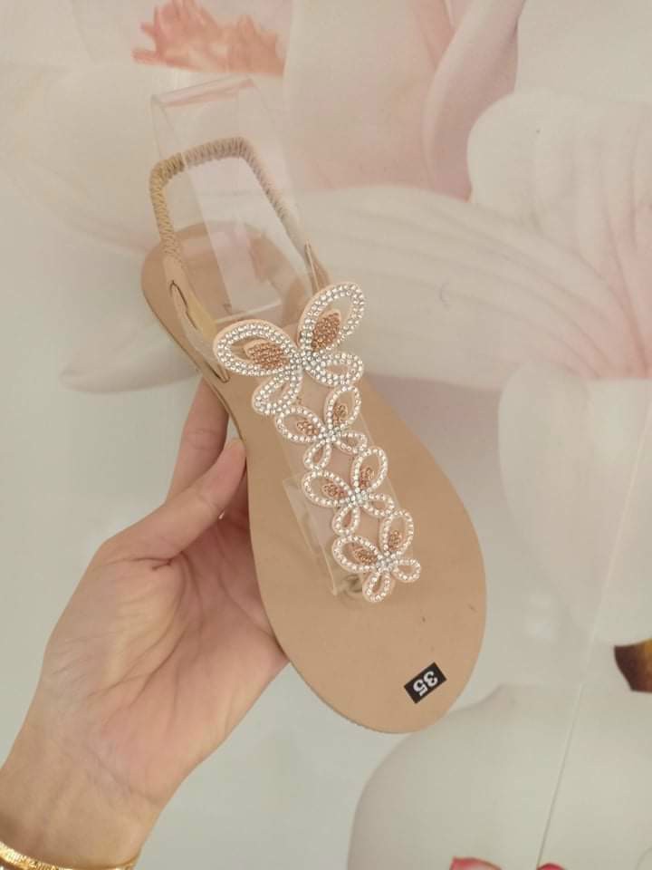 Dép xỏ ngón nữ quai chéo / Xăng đan nữ đế bằng / Sandal nữ kiểu mới thời trang bắt mắt