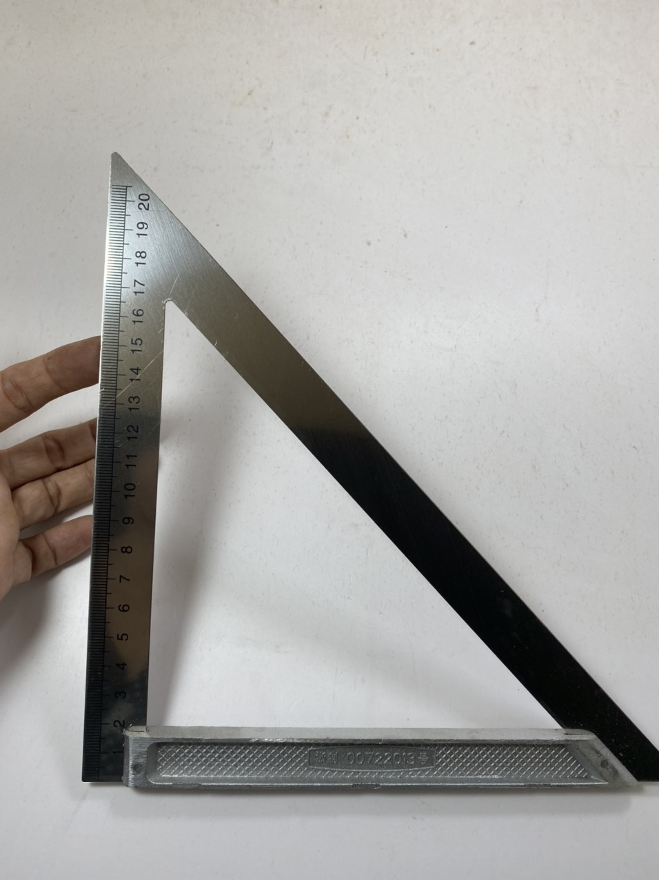 thước EKE, thước góc vuông cân cạnh