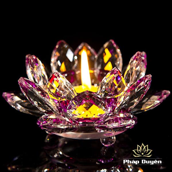 Đế nến hoa sen thấp pha lê nhiều màu sắc 12cm