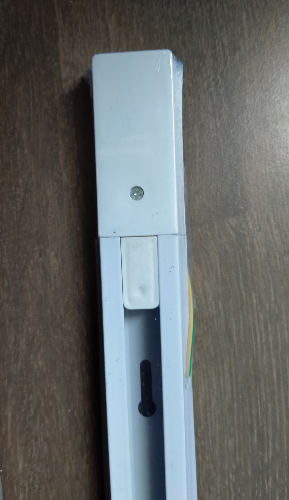 Đèn Rọi Ray Chiếu Điểm 10w, 20W, 30w mắt Cob vỏ đen, vỏ trắng, Ánh sáng trắng, vàng, Đế tròn đèn rọi ray gắn tường 92x20mm