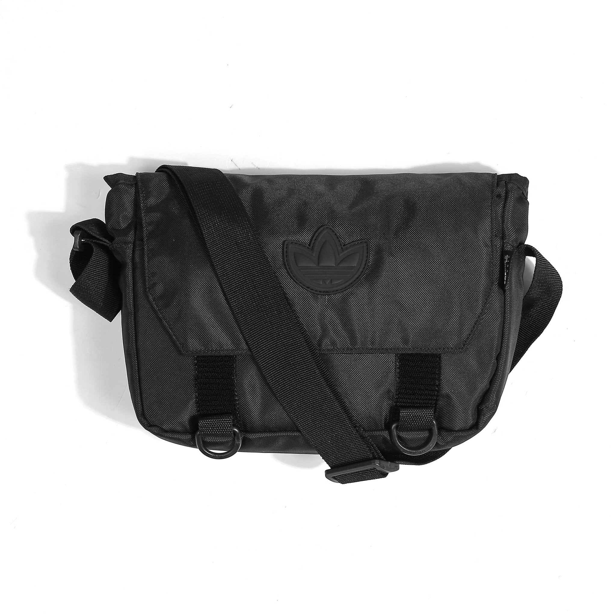 Cặp đeo chéo Adidas messenger basic dễ phối đồ chống nước đỉnh.