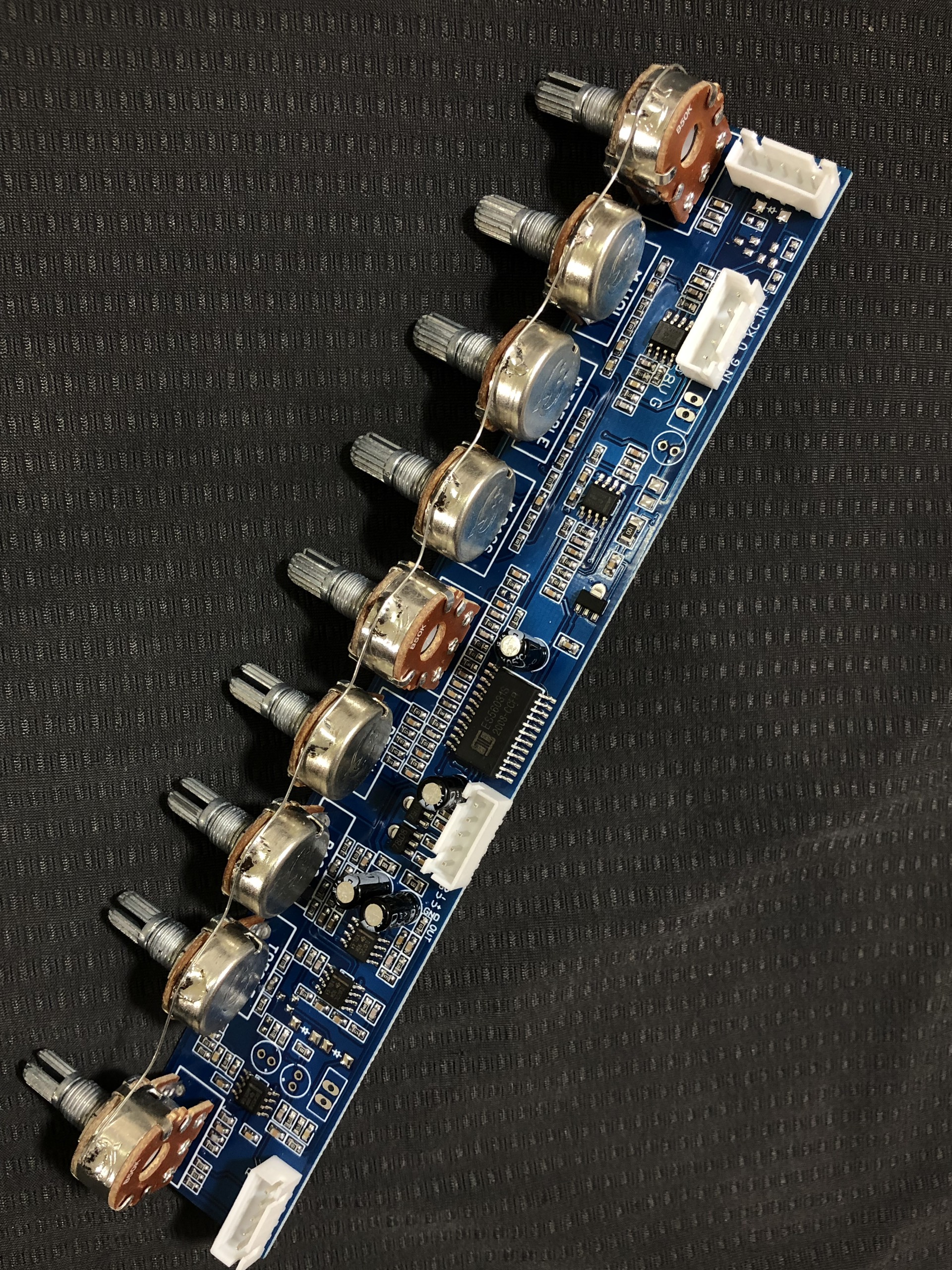 Mạch echo loa kéo es56301