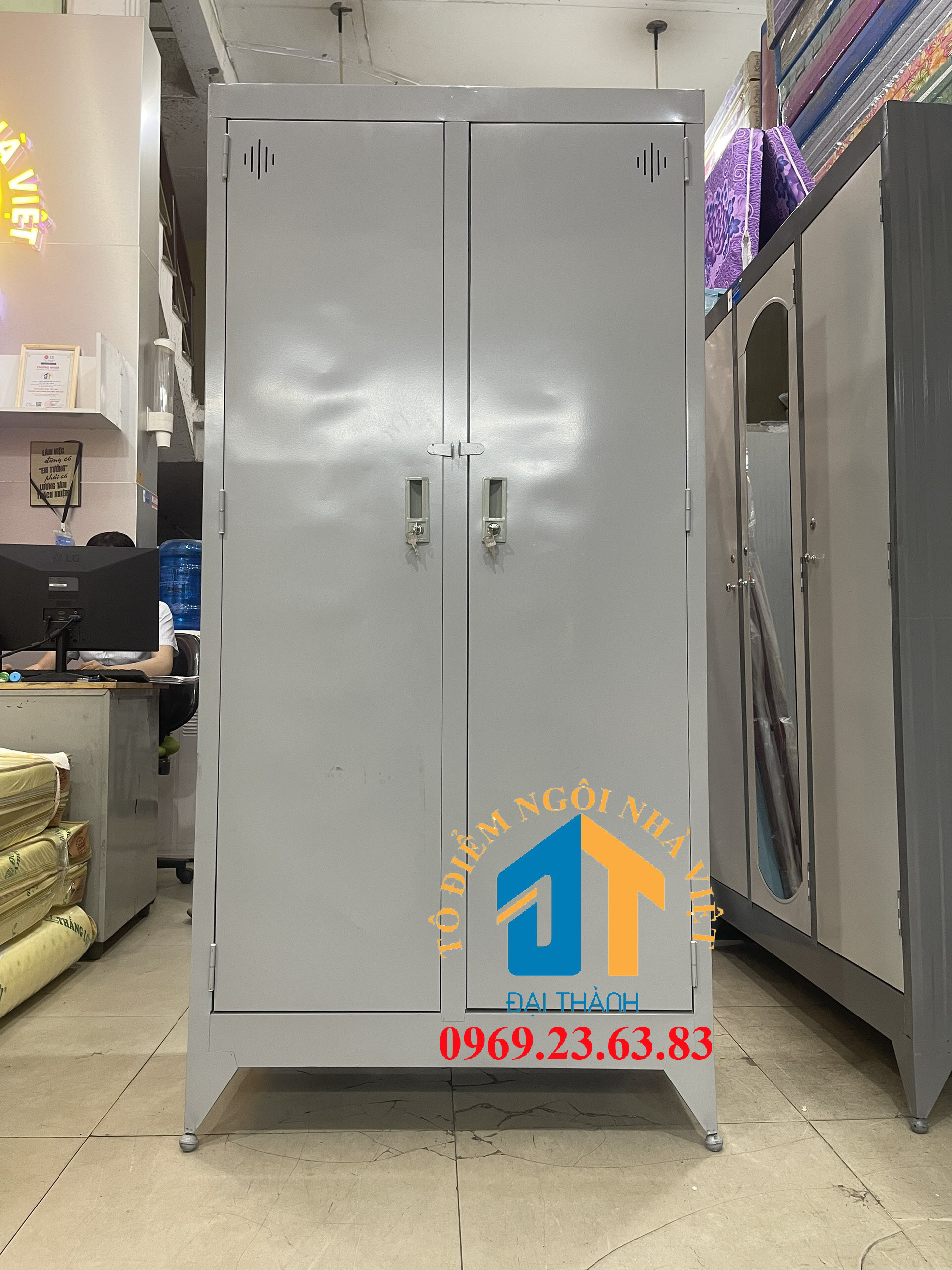 Tủ hồ sơ văn phòng 2 cửa cao 1m8 giá siêu rẻ, siêu tiện lợi , siêu chất lượng