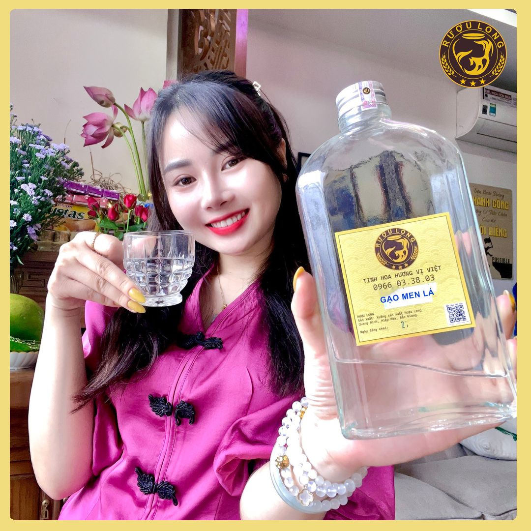 Rượu nếp nấu men lá Hà Giang