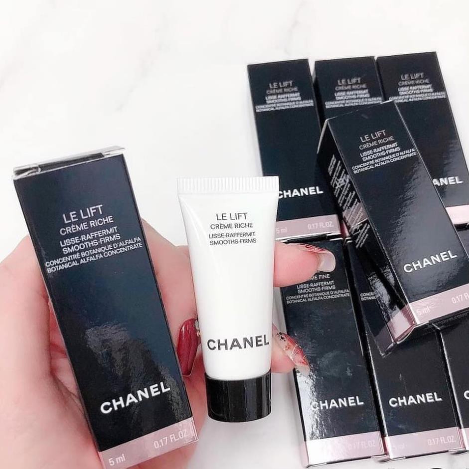 Amazoncom Moisturisers by Chanel Le Lift Creme Fine 50ml  Beauty   Personal Care