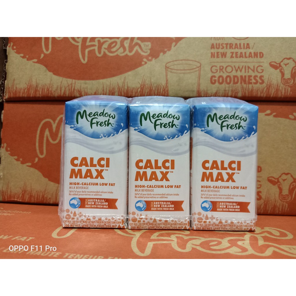 Thùng 24 hộp sữa tươi Caxi Meadowfresh 200ml/hộp