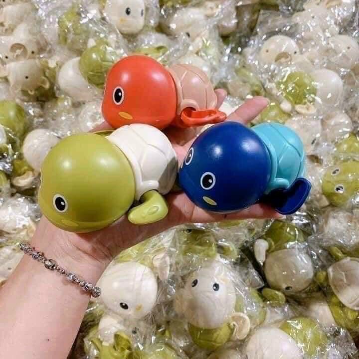 Set 3 rùa con vặn cót đồ chơi nhà tắm cho bé
