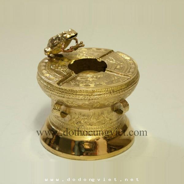 Gạt tàn hình trống đồng đặc sắc