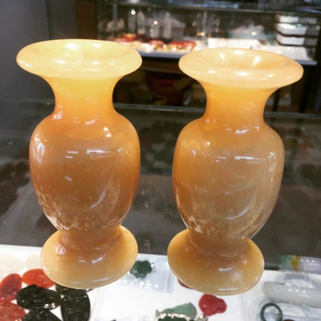 Cặp lọ hoa ( lục bình ) Ngọc Hoàng Long kèm 2 cầu mắt mèo tài lộc(được chọn màu)