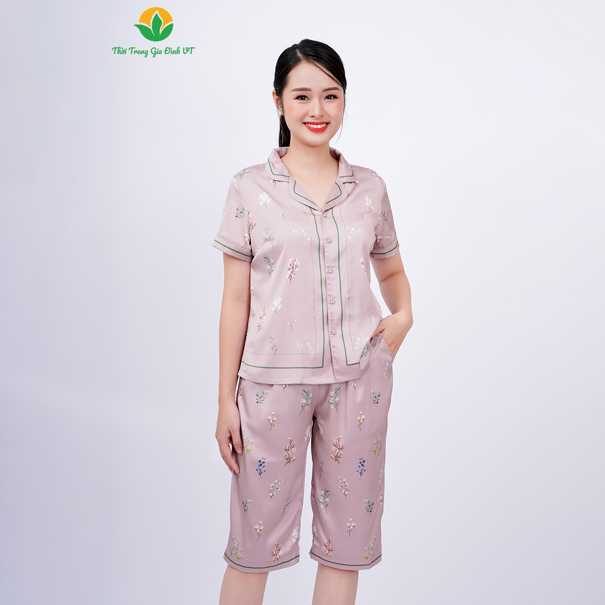 Bộ đồ nữ việt thắng, quần lửng, áo cộc tay chất lụa in hình - b46.2308