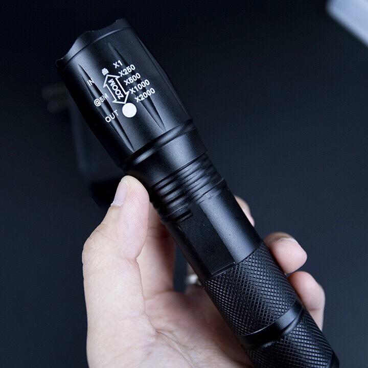 Đèn Pin siêu sáng XML-T6, đèn led cầm tay siêu sáng 200-300m đèn pin kèm phụ kiện fullbox