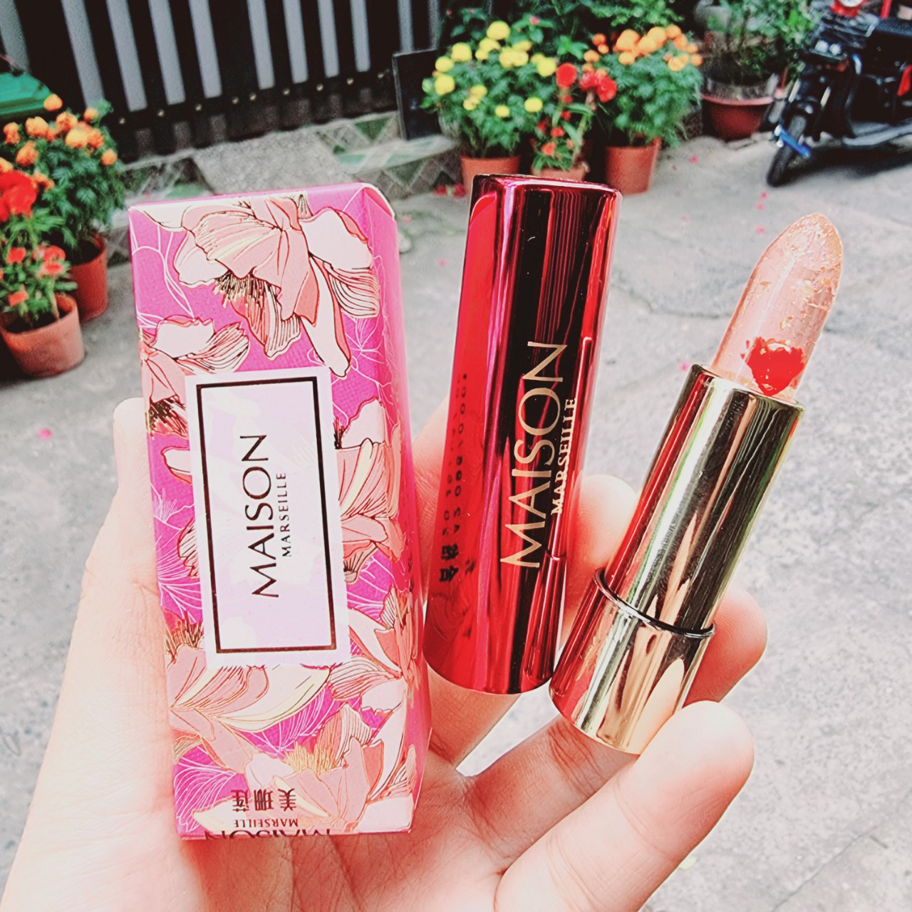 Son Thạch Ướp Hoa Khô MAISON Dưỡng Hồng, Làm Mềm, khửThâm Môi