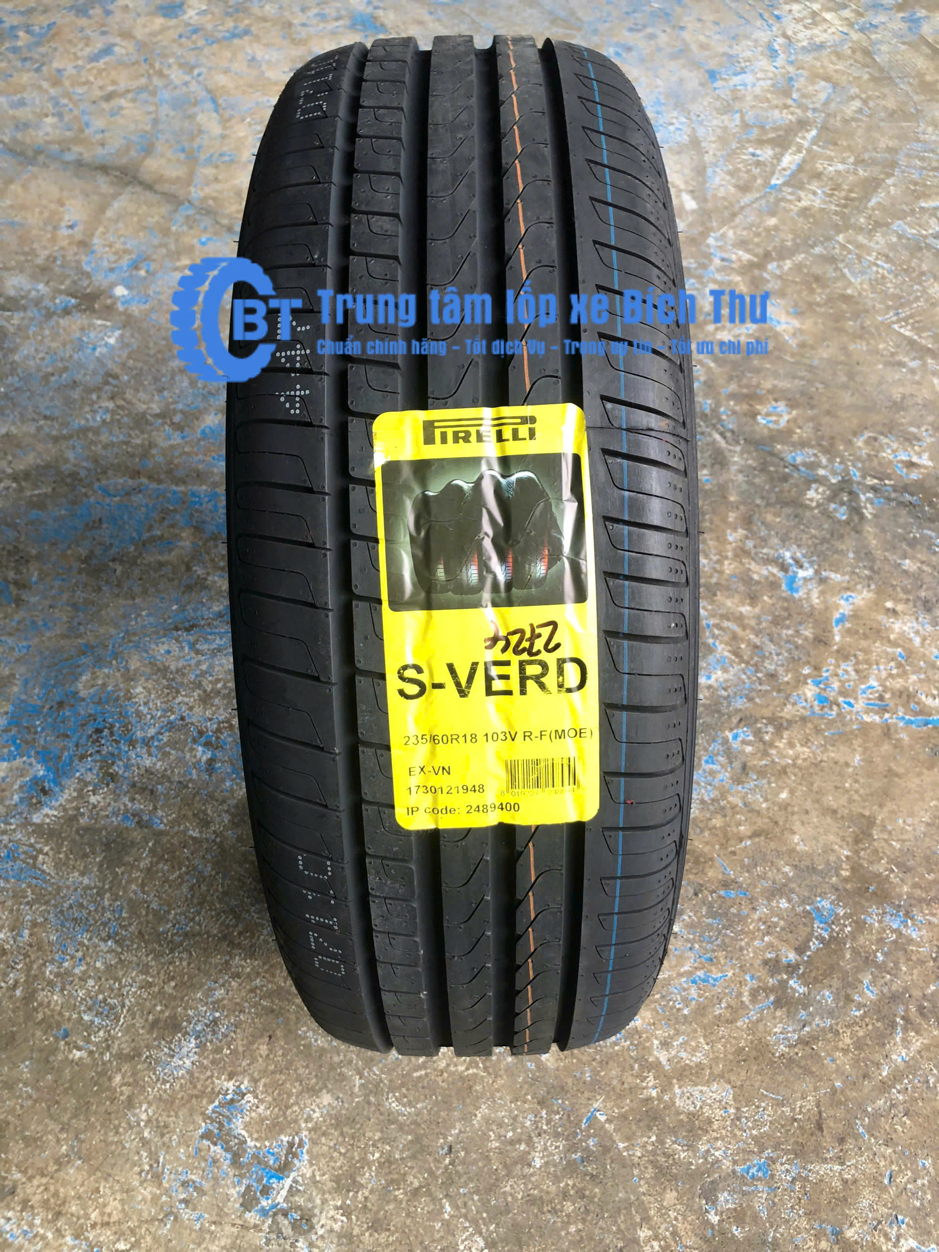 Lốp Pirelli 235/60R18 103V RFT Scorpion verde MOE ( chống xịt )
