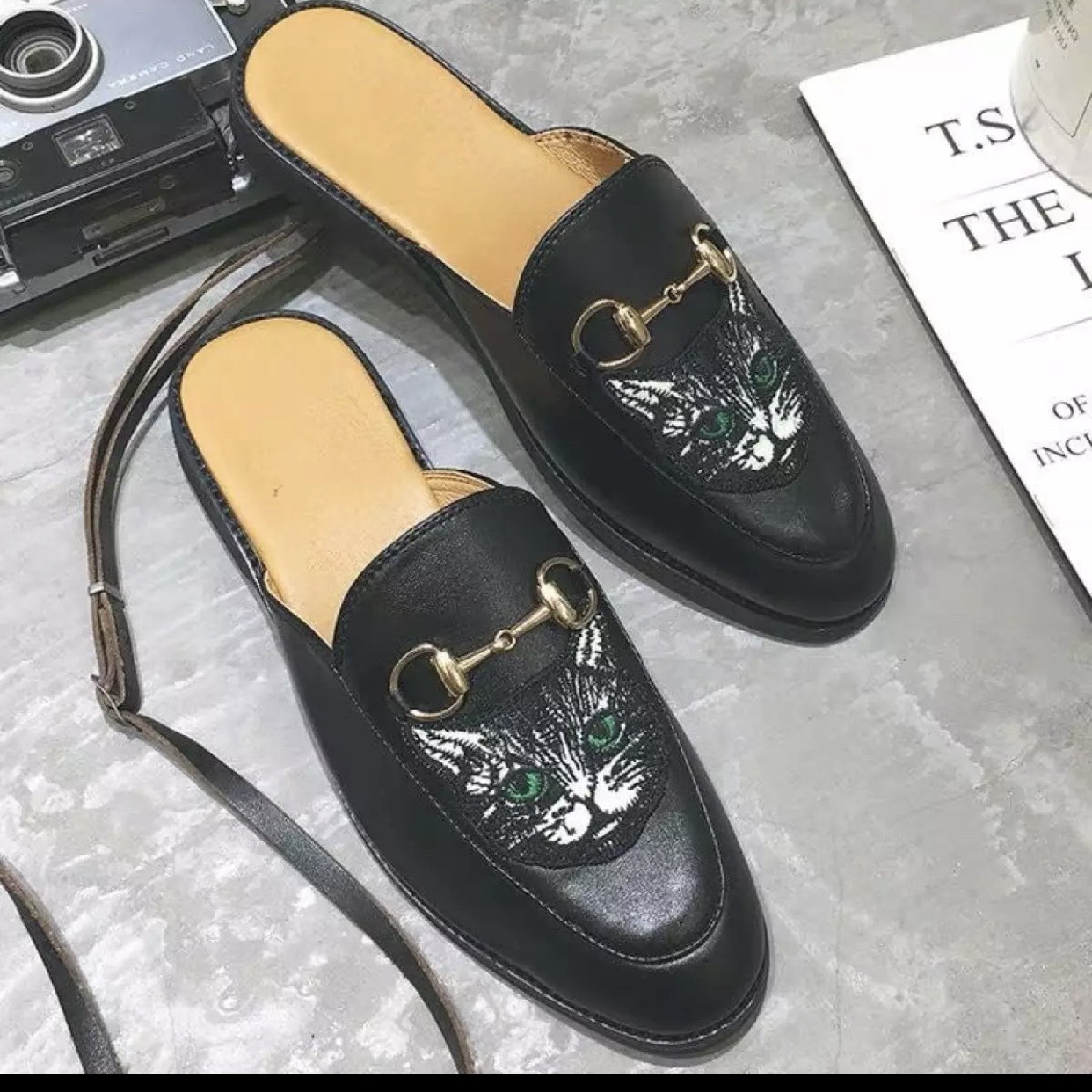 Sục mèo xanh da mờ nam