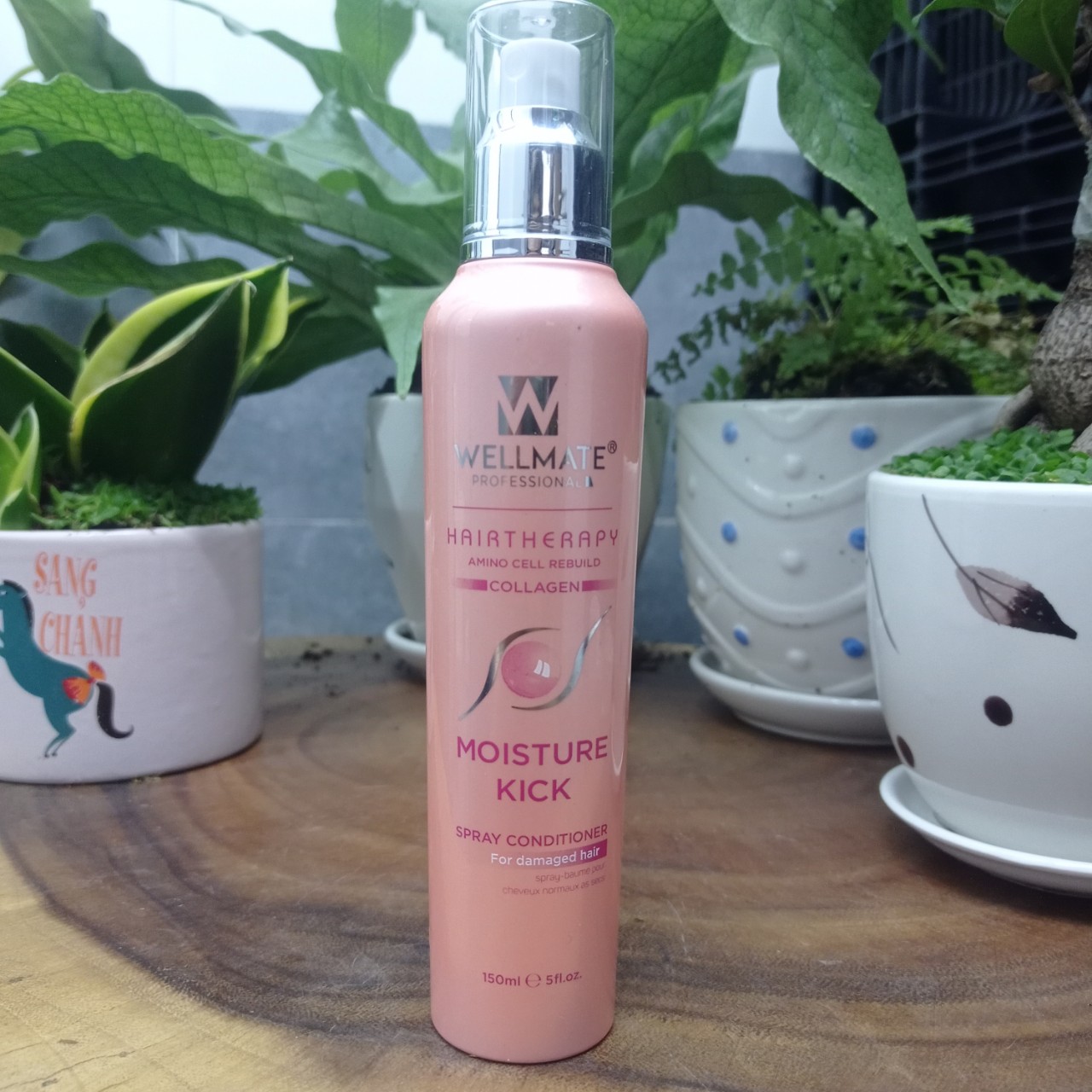 Sữa dưỡng tóc phục hồi chống rối VITAMIN hoa sứ Wellmate Moisture Kick Spray Conditioner 150ml
