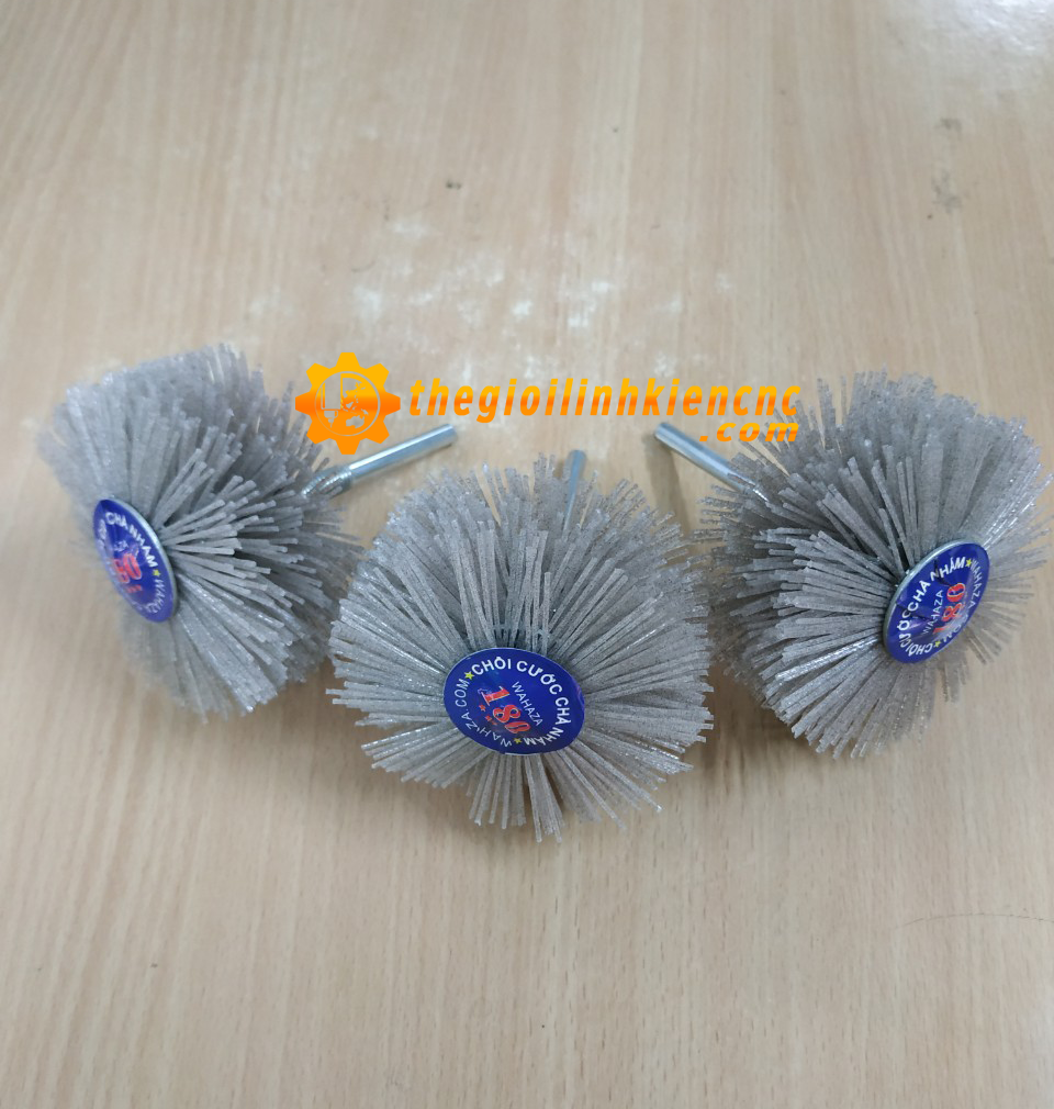 Chổi cước loại 1 giúp lấy sạch các cặn bẩn lâu năm