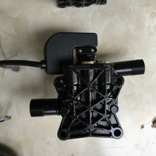 Bộ đầu bơm máy rửa xe mini 3 piston kèm sẵn rơ le-Phù hợp với nhiều loại máy rửa xe mini,gia đình - DBMINI