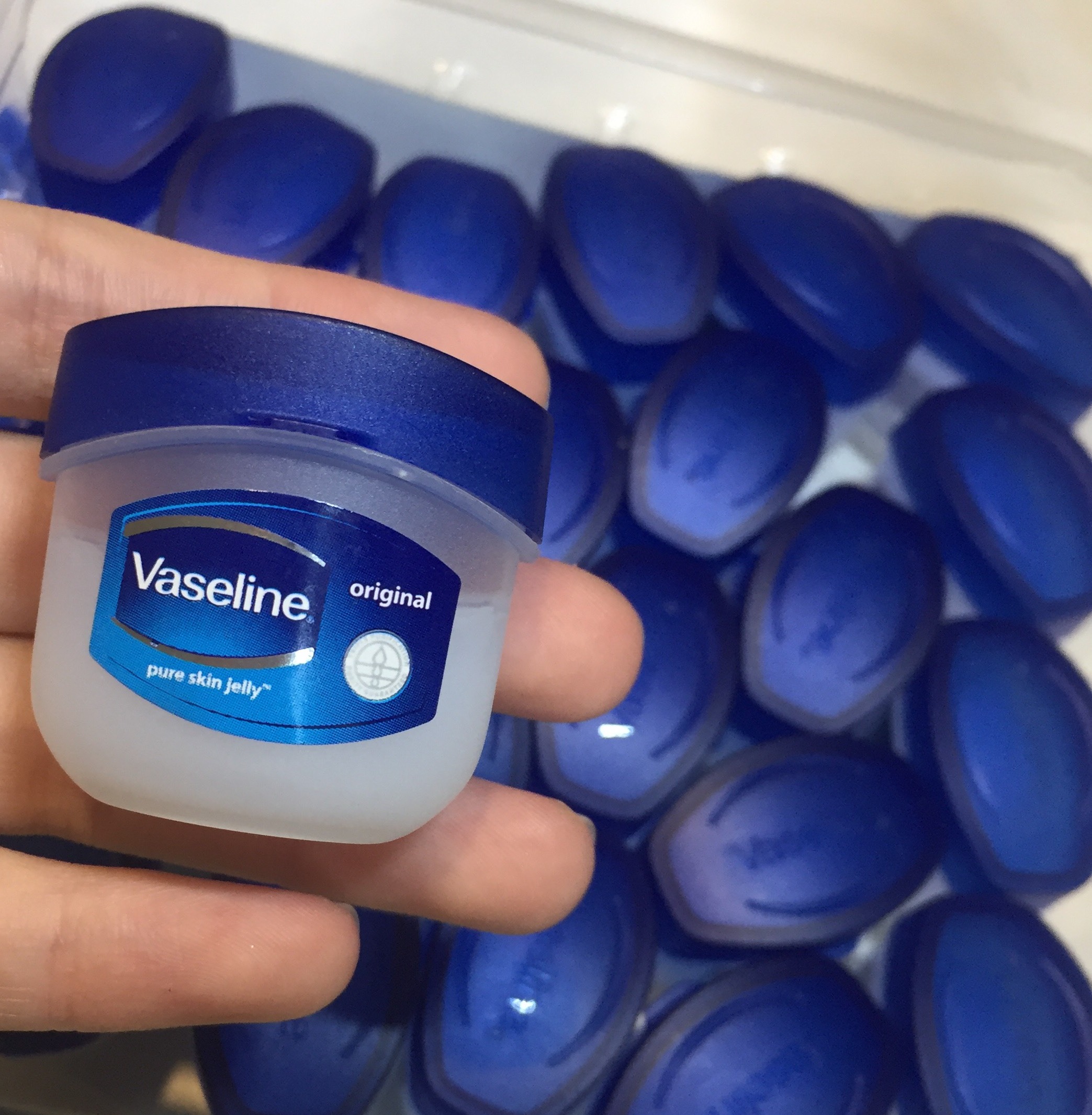 [HCM]Son Dưỡng Môi Vaseline Original Pure Skin Jelly - 7g (MẪU CŨ)