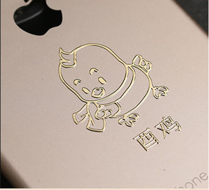 MIẾNG DÁN GÀ VÀNG NGỘ NGHĨNH - TRANG TRÍ MŨ BẢO HIỂM, XE HƠI, ĐIỆN THOẠI SÁCH VỞ