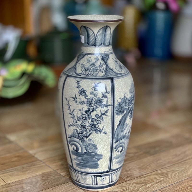 Bình hoa gốm sứ cao cấp.