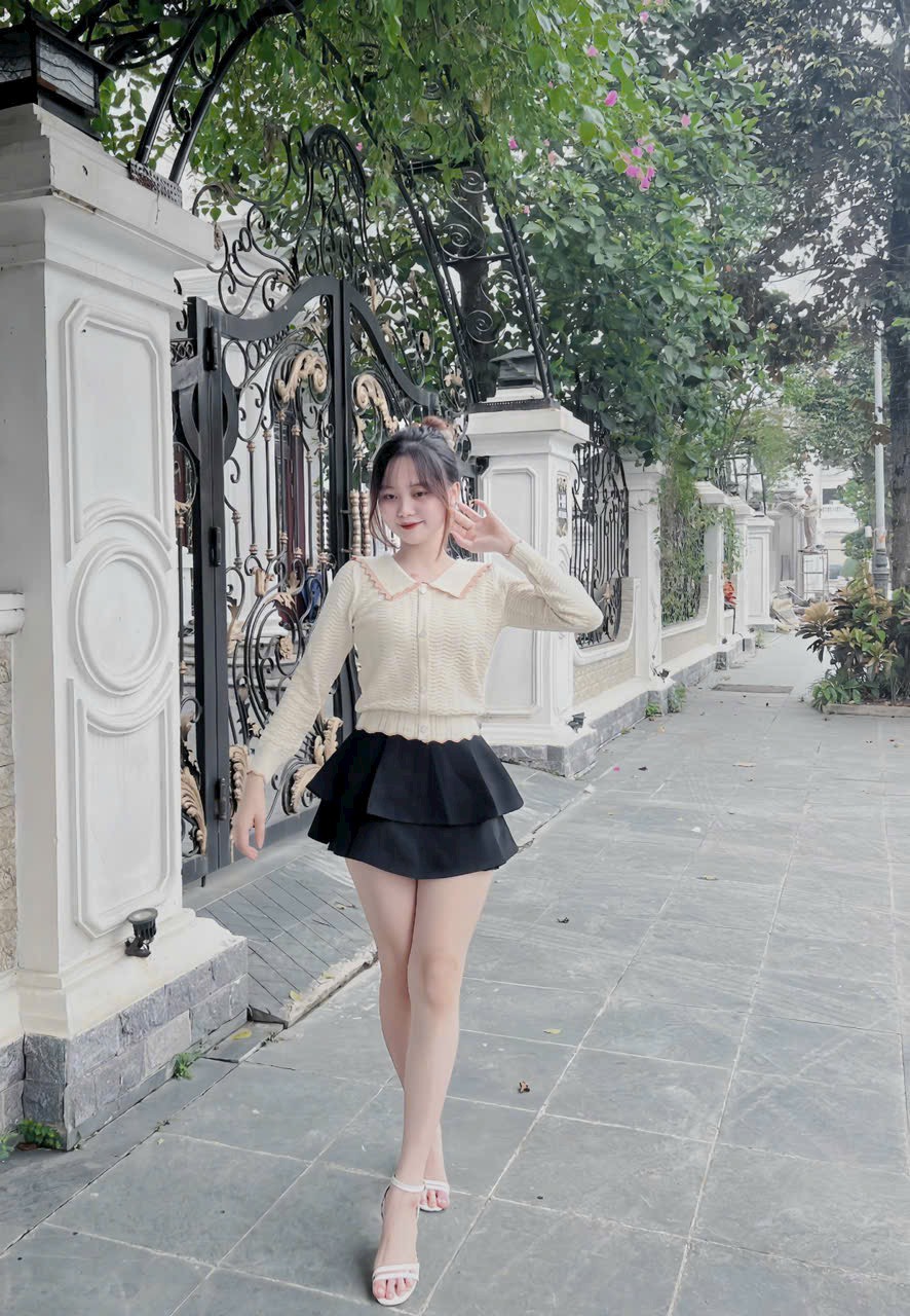 Áo len tay dài dáng ôm ren cổ cao cấp chùm vai hàng QCCC .