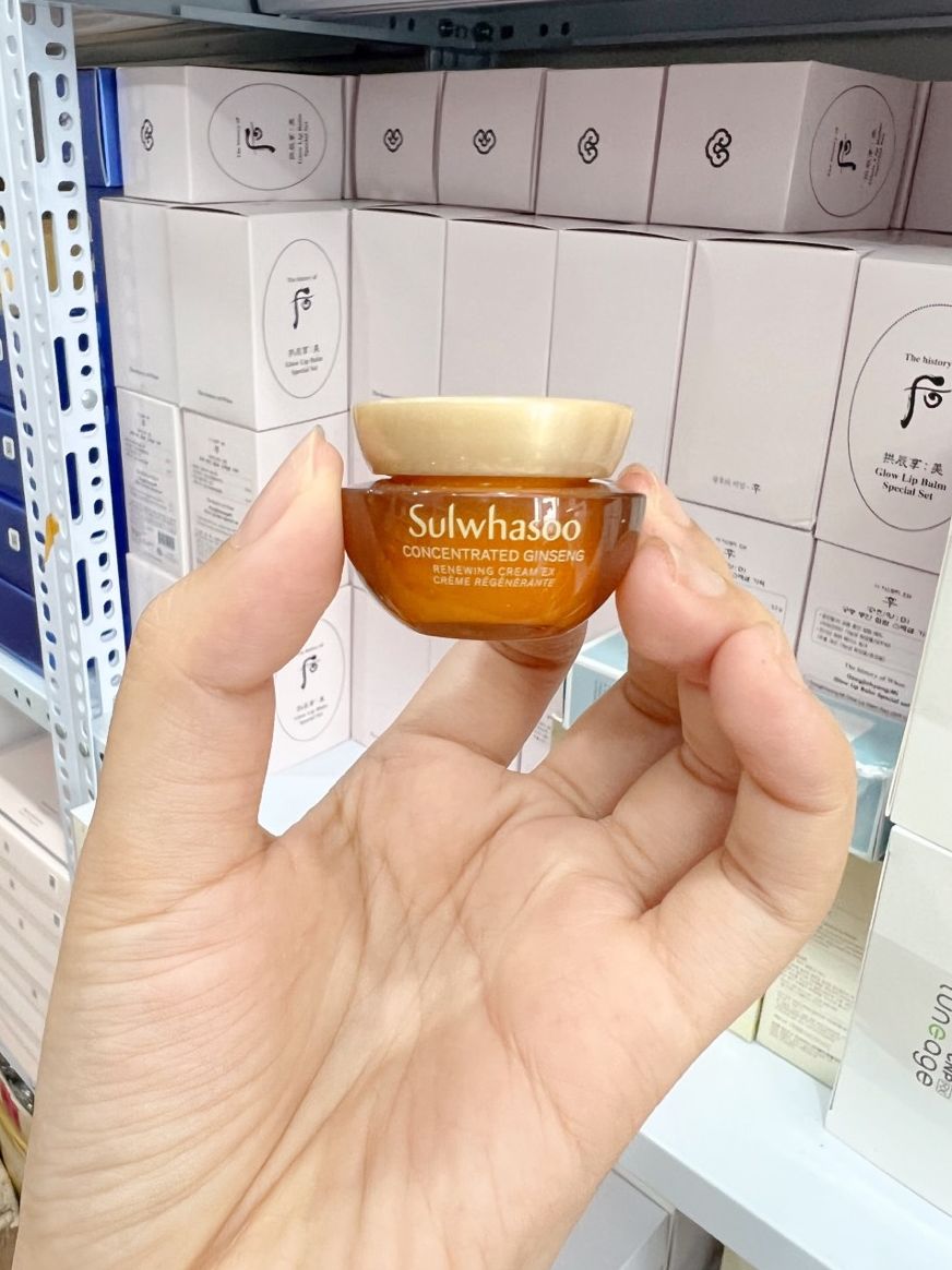 Kem tái tạo da từ nhân sâm cô đặc Sulwhasoo Concentrated Ginseng Renewing Cream Ex 5ml