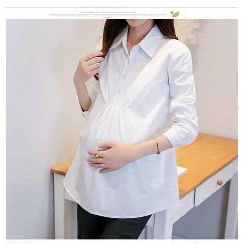 Áo bầu sơ mi trắng dài tay vải thô lụa (Free size 45-62kg)