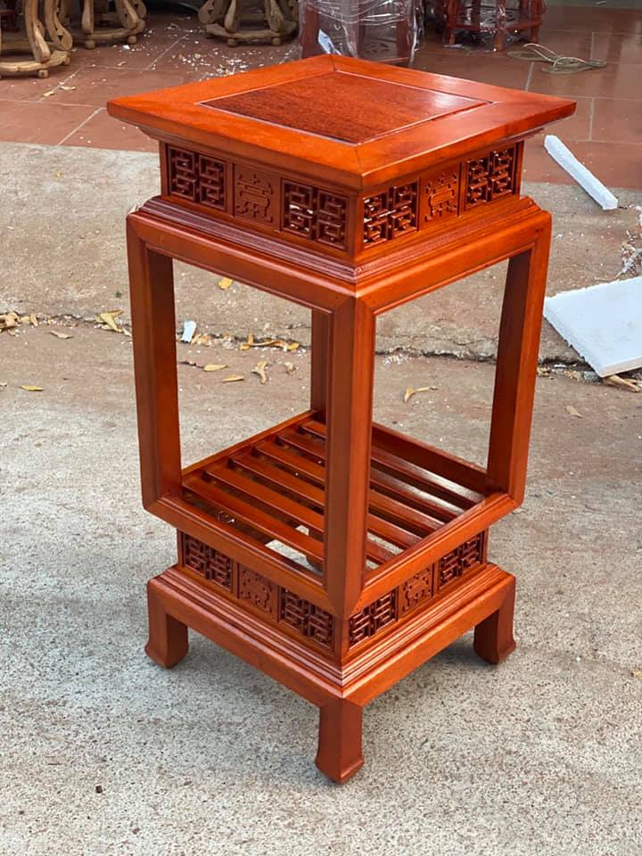 đôn đèn gỗ gõ đỏ kích thước cao 60 cm mặt vuông 30 cm