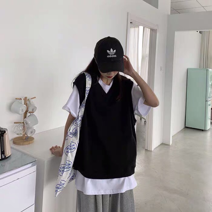 Set gile đen kèm áo phông trắng siêu dễ mix đồ