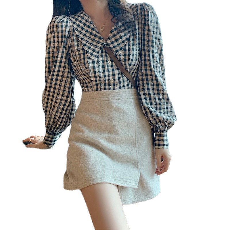 Áo sowmi crop top kẻ đen