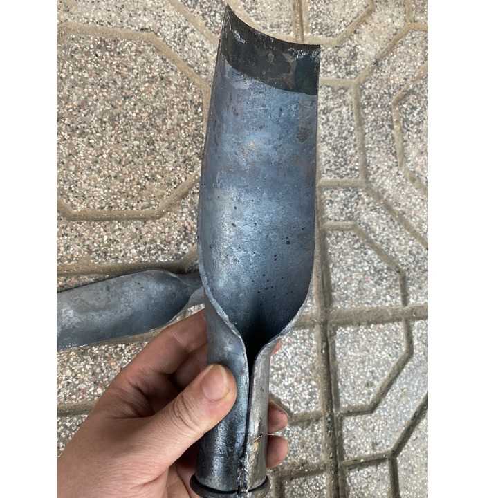 Thuổng đào đất trồng cây ( đánh cây , đào chuột )