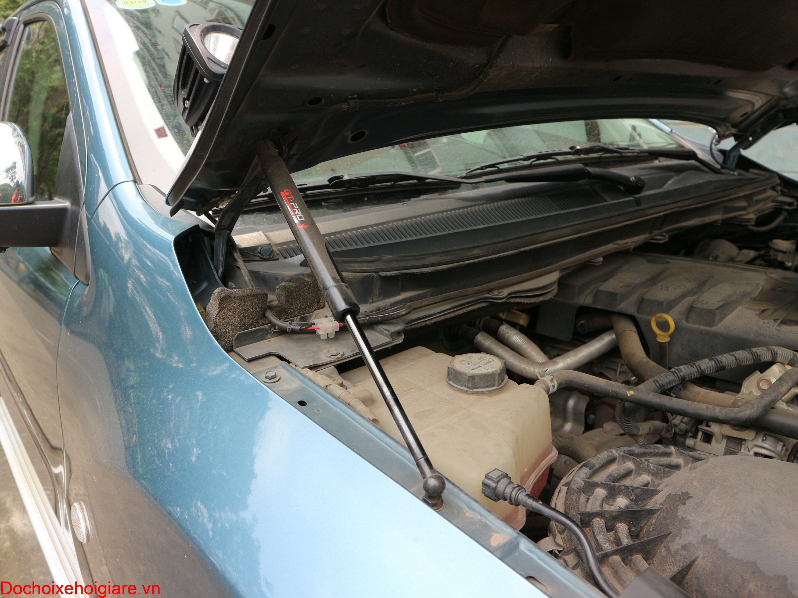 Ty thủy lực chống nắp capo xe bán tải Mazda BT-50, Ford Ranger (2012-2021). GT-PRO Thailand. Front Shock Hood Lifter Bonnet